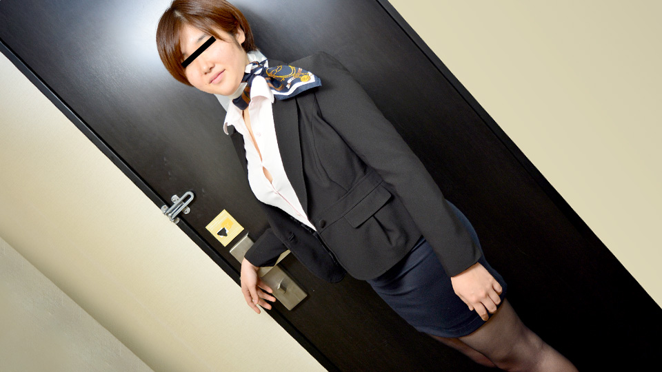 10Musume 011222_01 Chunky Cabin attendant I want to get on your jumbo quickly