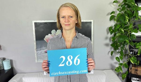 [CzechSexCasting] To Show Off CZECH (E286.She.likes)