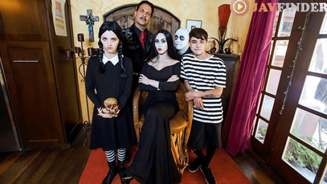 MISS-67605 FamilyStrokes Addams Family Orgy